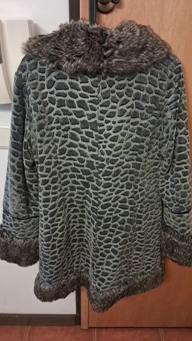 Casaco pêlo comprido