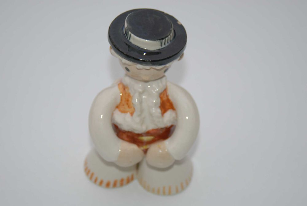 Stara figurka ludowa porcelana Czechosłowacja 61r