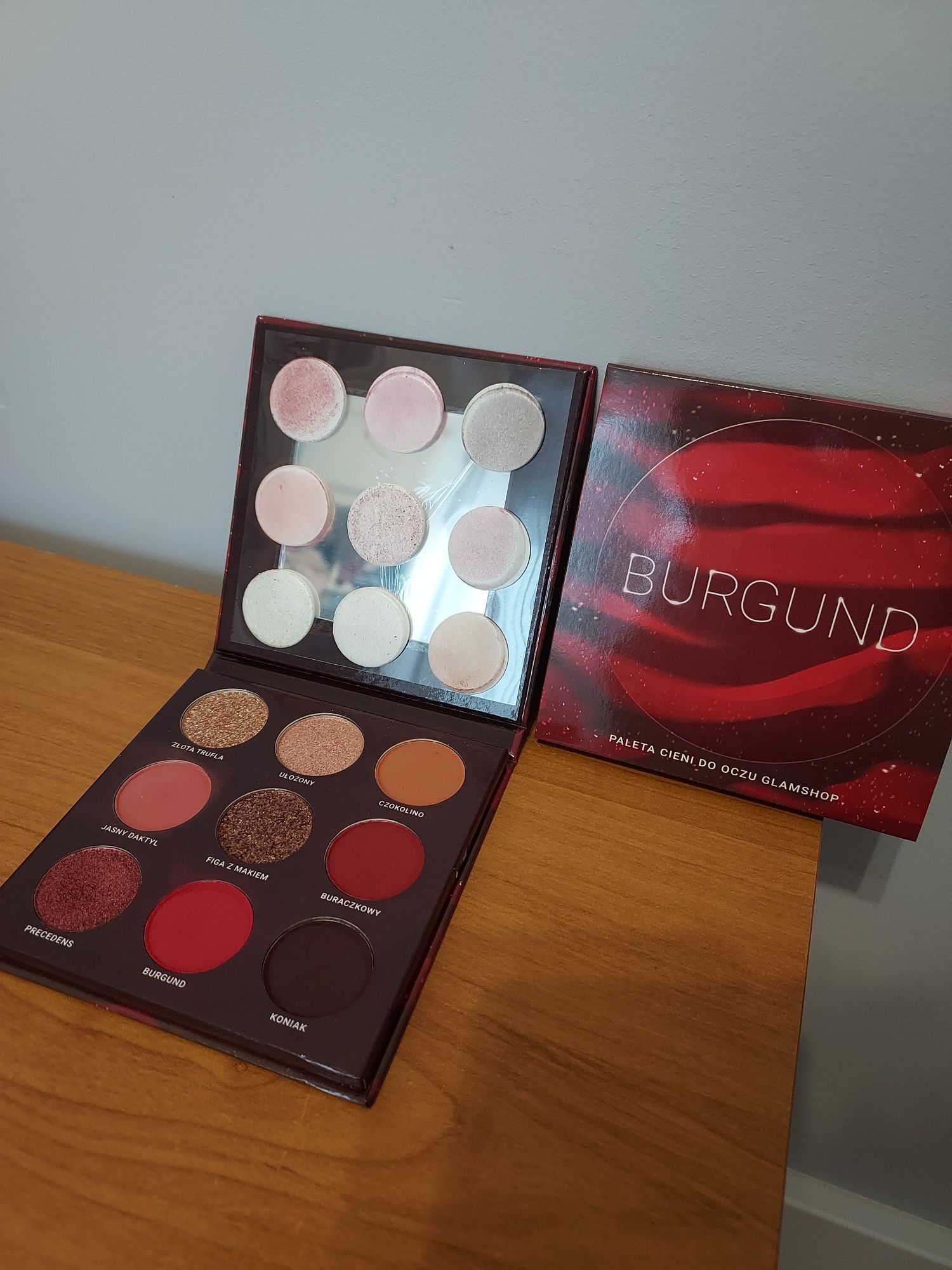 Palety cieni: Glamshop Burgund, Koral, Miyo BeautyVTricks