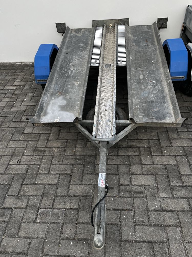 Reboque para transporte de motas