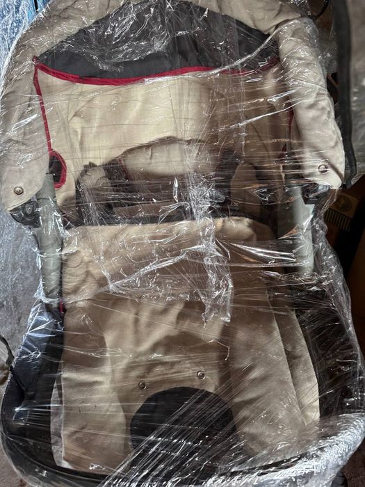 Дитяча коляска 2 в 1 Chicco.