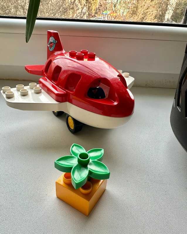 Lego duplo.samolot z ludzikiem