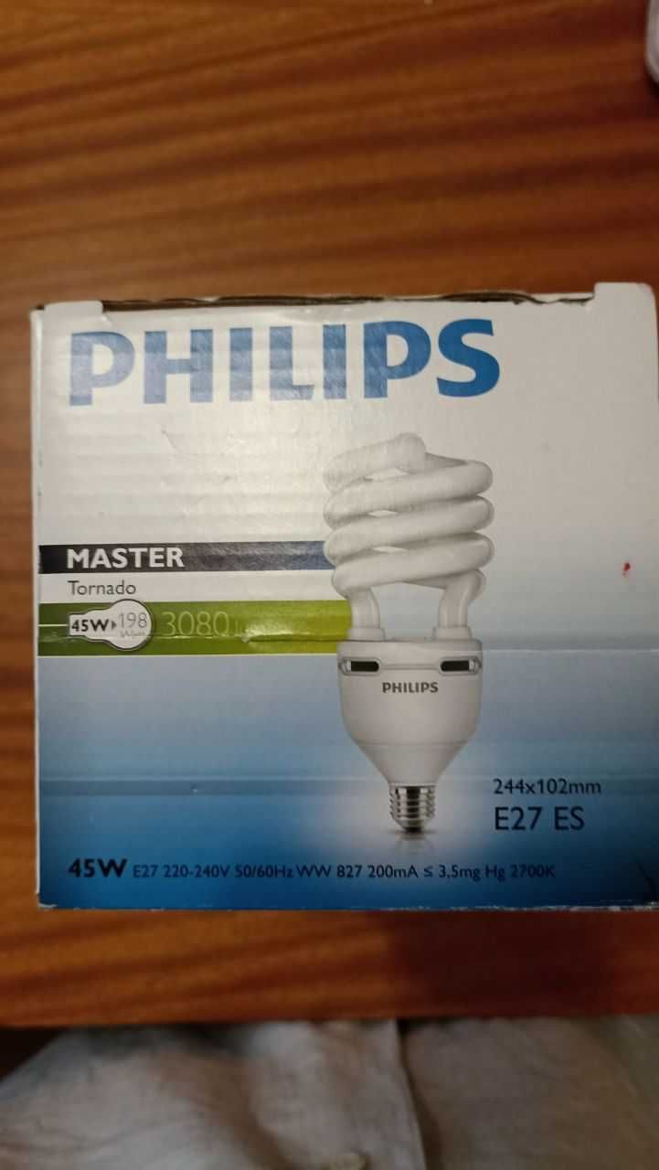 Лампа Philips Tornado High Lumen 45W WW E27