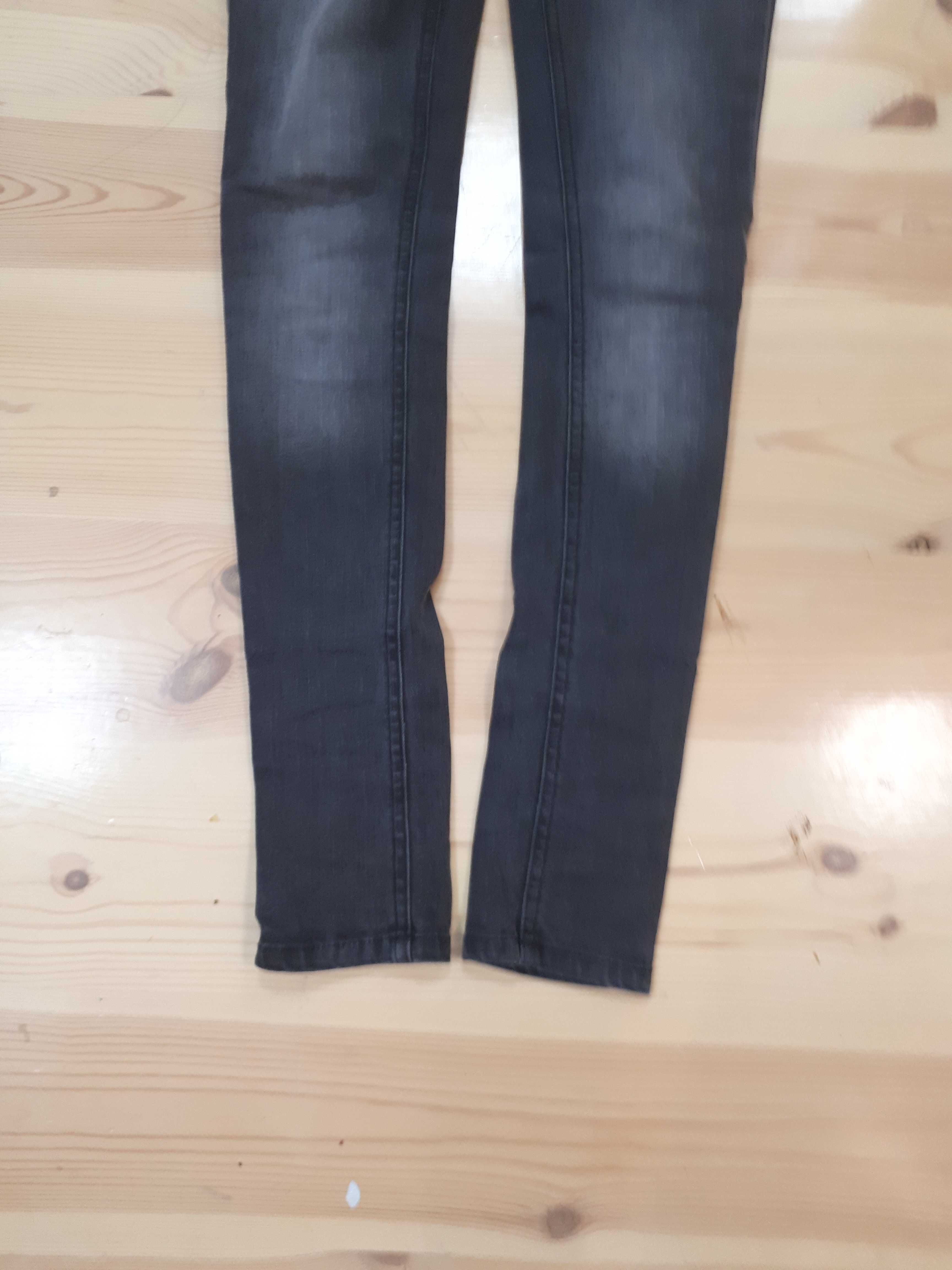 CRIMINAL DAMADE spodnie jeans z lycrą RURKI