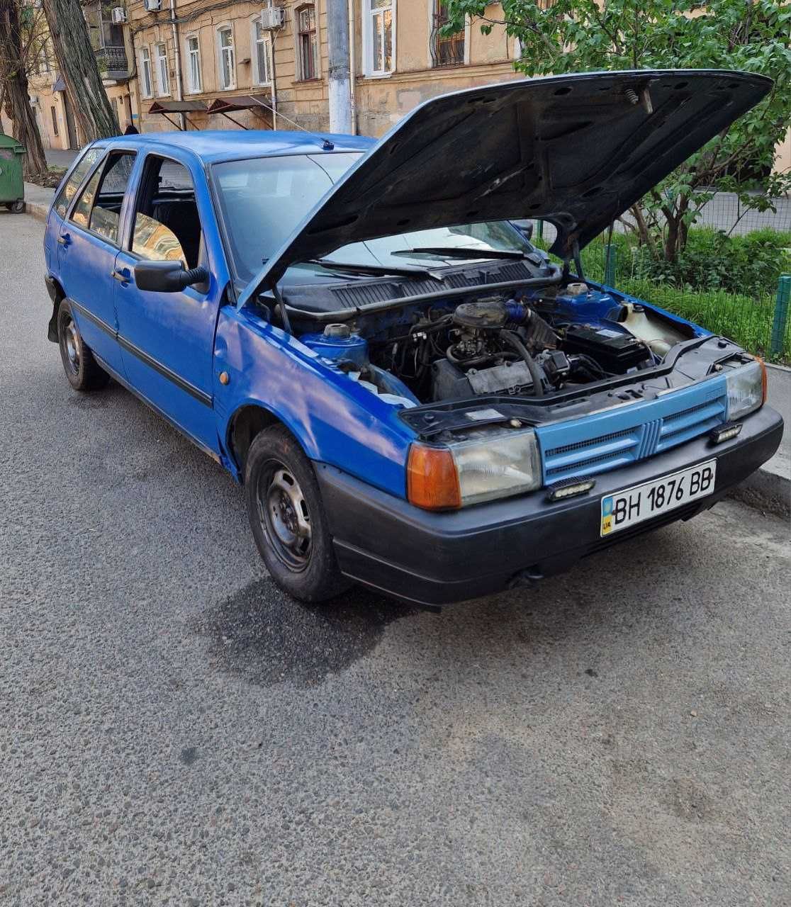 Автомобіль Fiat tipo 1990