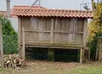 Espigueiro / Canastro antigo. Em bom estado.