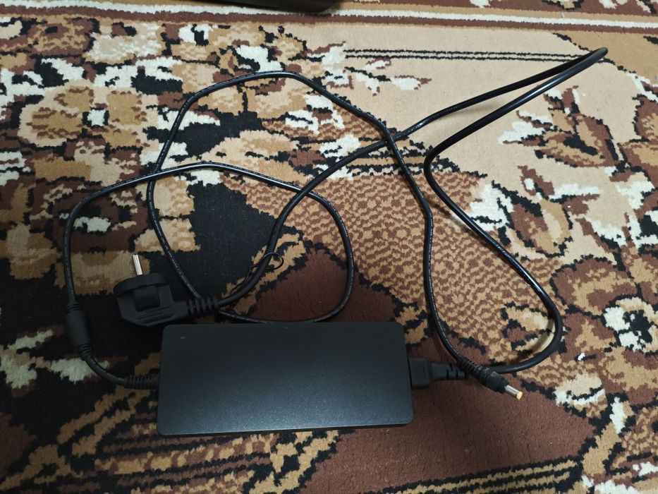 Зарядна станція AlphaESS Blackbee 1000 (1000 Wh )