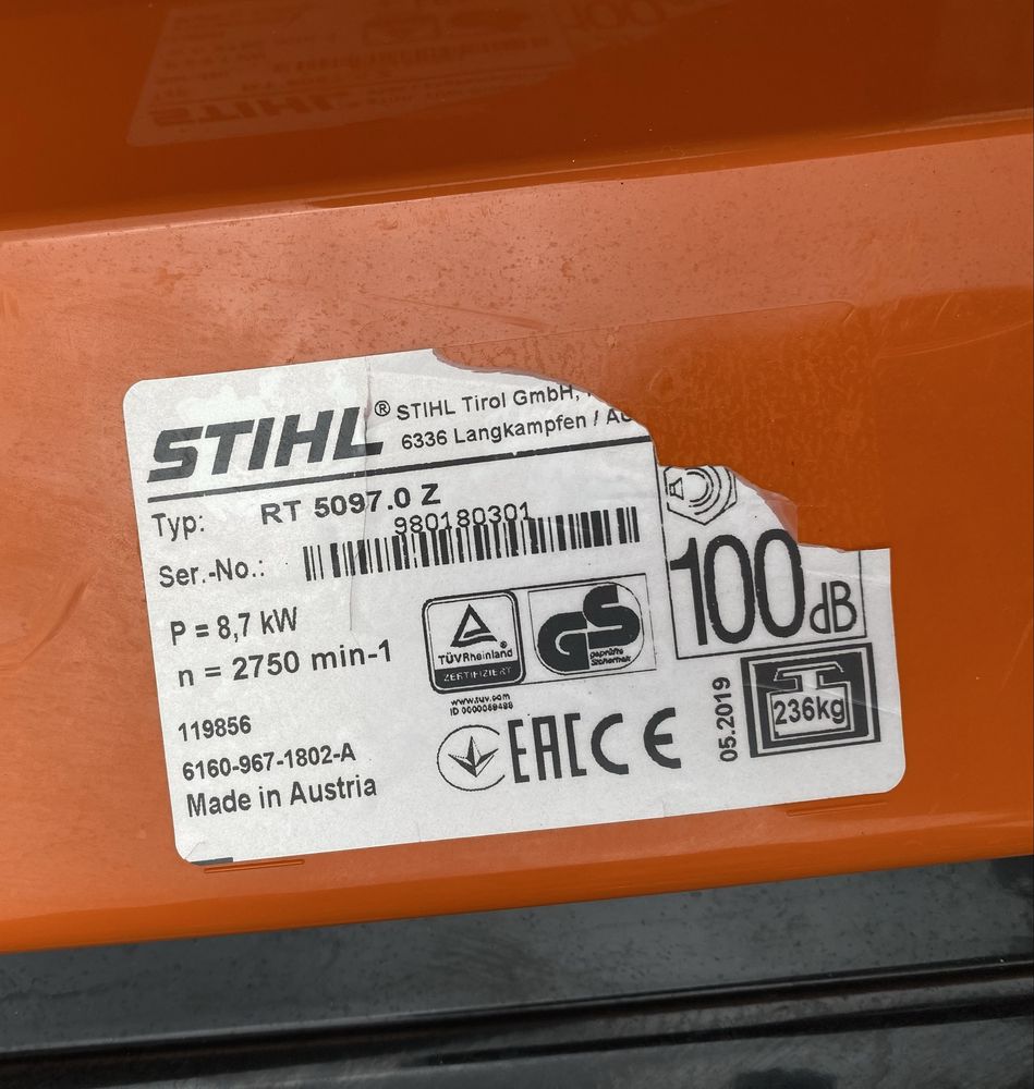 traktorek kosiarka  stihl RT 5097 Z. Silnik 2 cylindrowy B&S 16 km