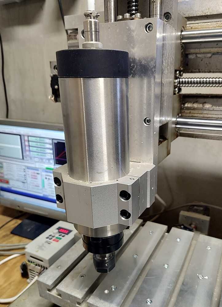 Frezarka CNC stalowa spawana 380x250 komputer , sterowanie , wrzeciono