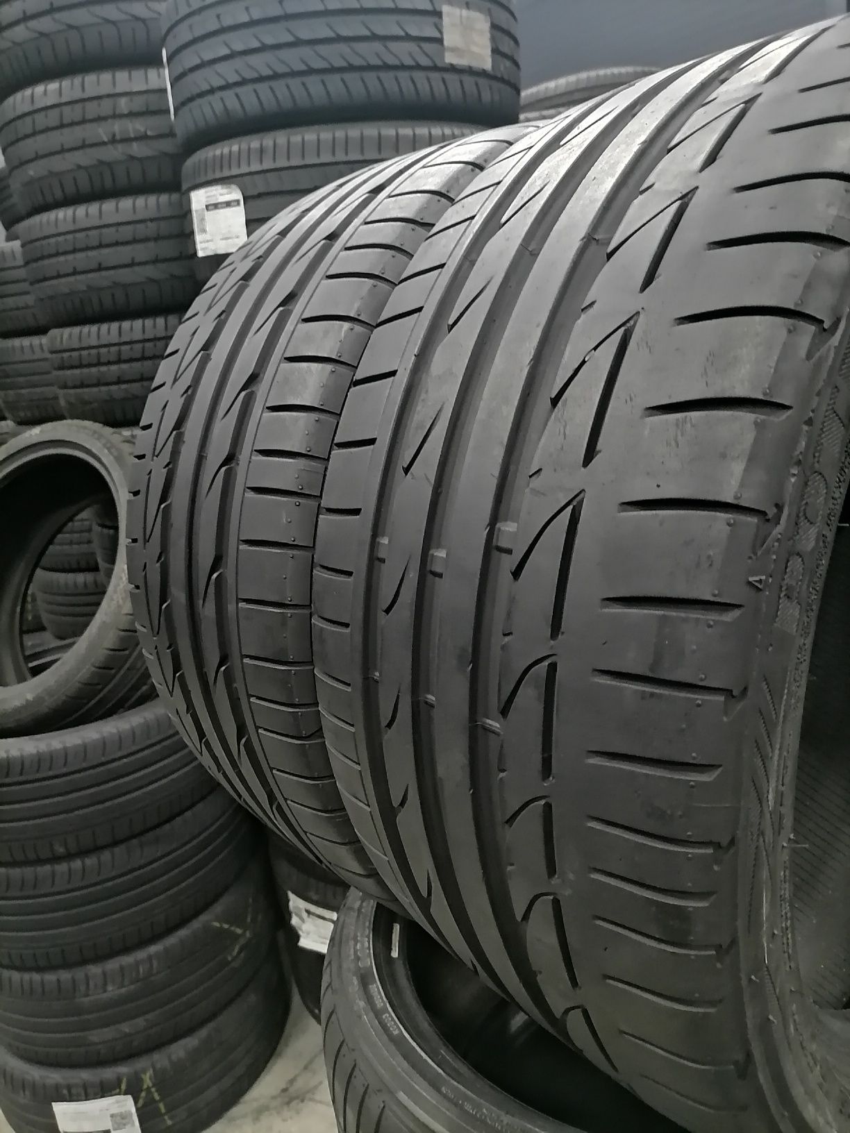 Літні Шини БВ 245/35 R18 BRIDGESTONE Potenza S001 Run-Flat Склад