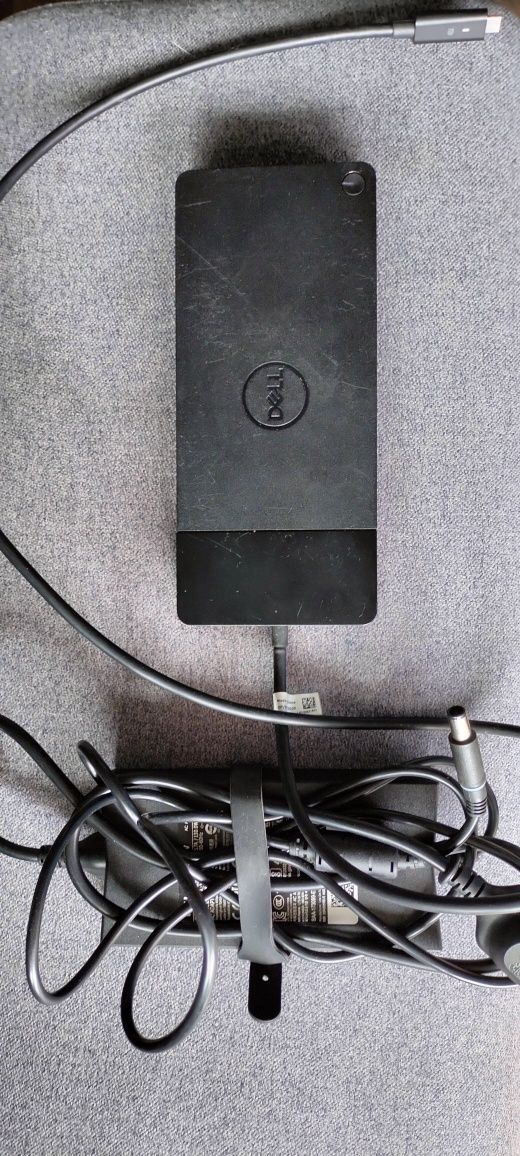 Stacja dokująca Dell WD 19S + zasilacz 130 W