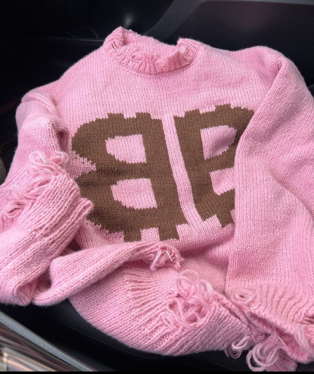 Женский свитер в стиле BB