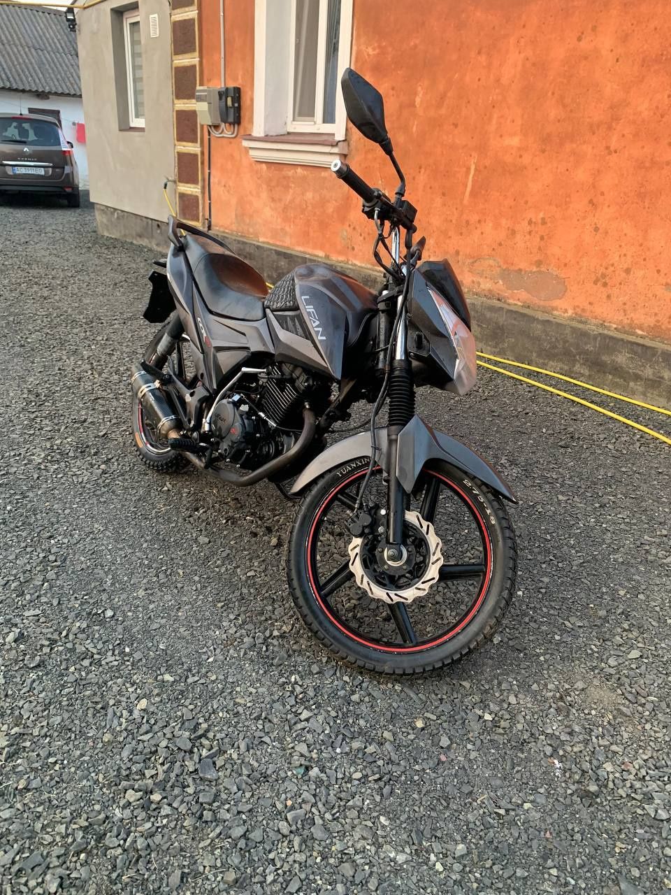 Продам ліфанCCR150