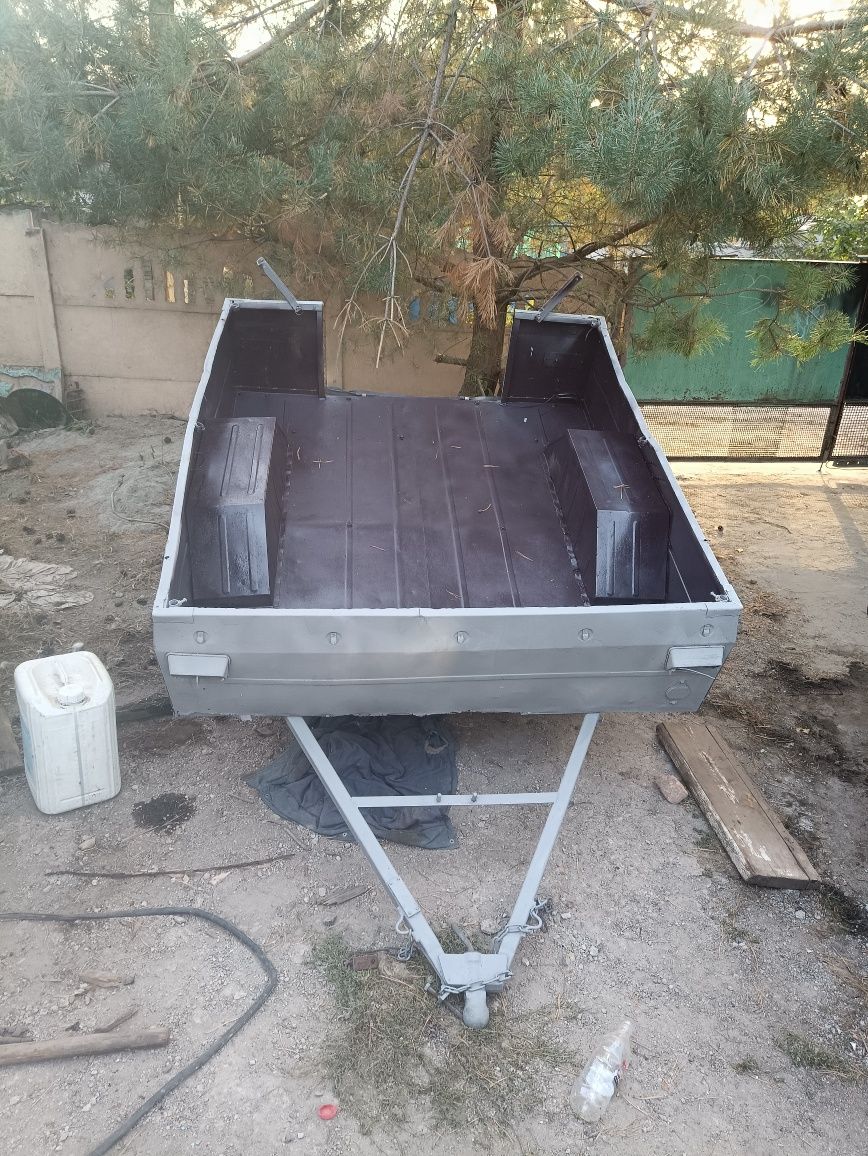 Продам автомобильный прицеп