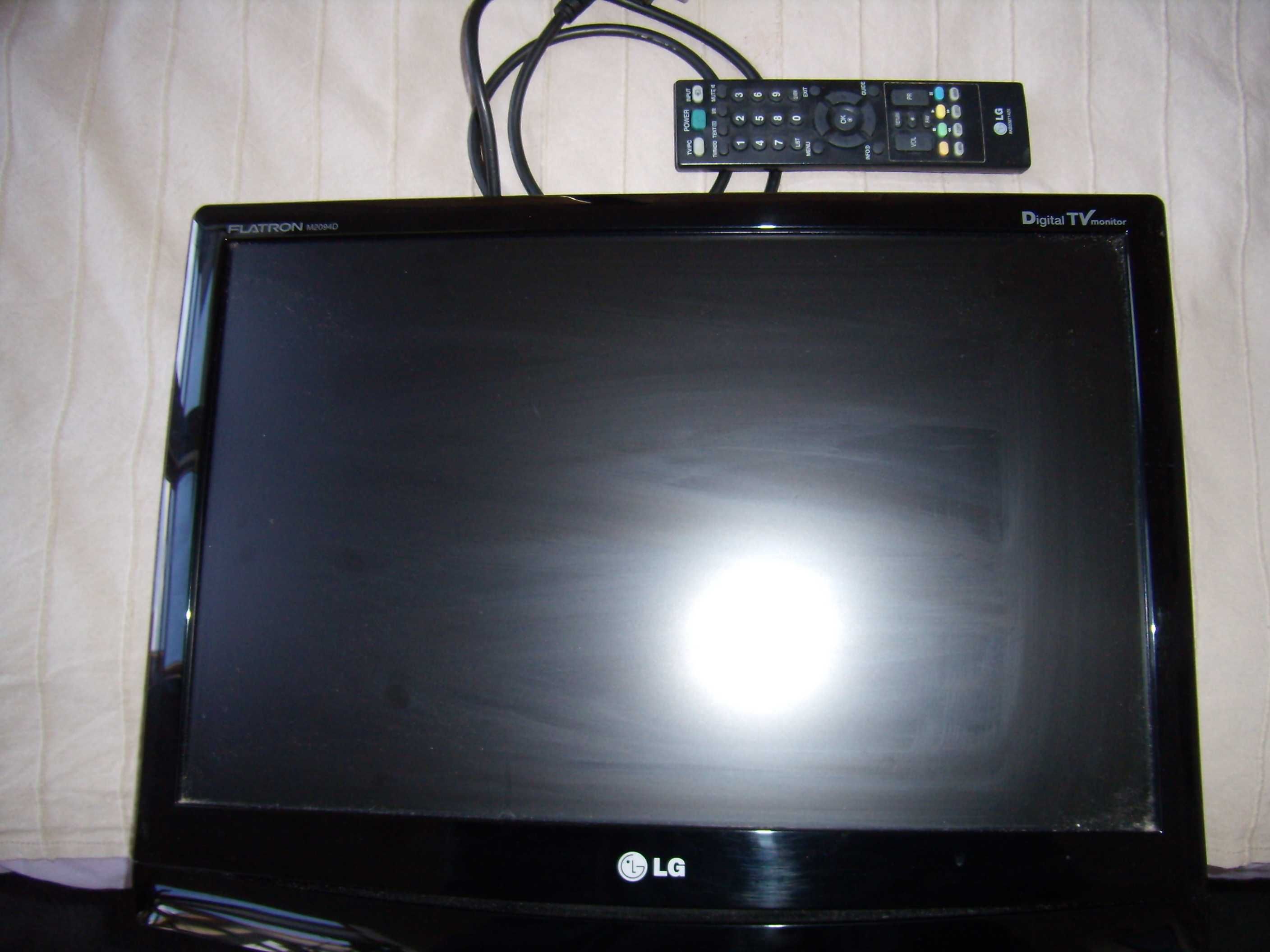 lg flatron m2094d-pz z funkcją tv i pilotem