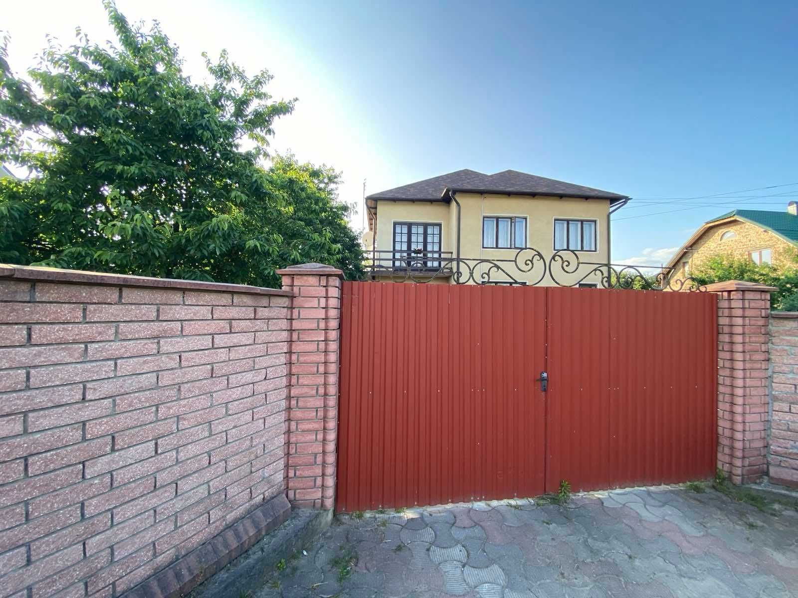 Оренда 2к квартири в будинку вул.Львівська
