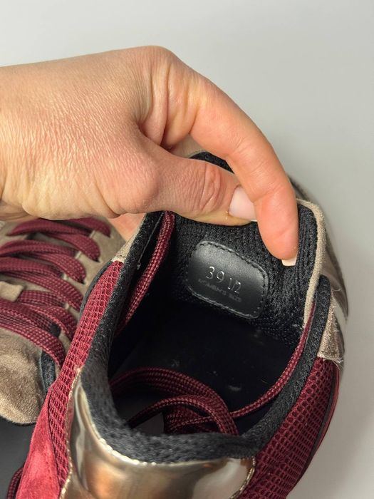 Hogan — жіночі шкіряні кросівки