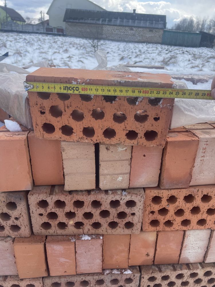 Продається цегла будівельна