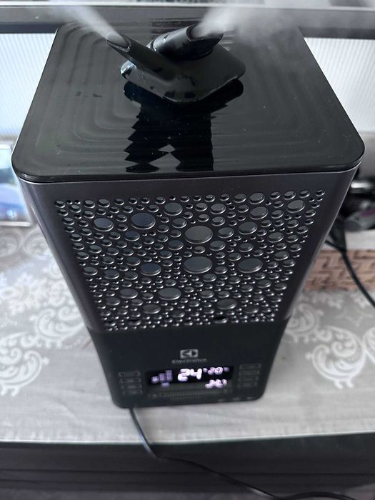 Зволожувач повітря Electrolux EHU-3810D