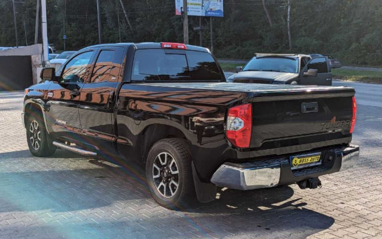 Toyota Tundra 2015