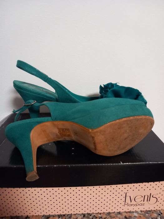 Sandálias verde água