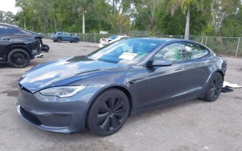 Бампер передній Фари Капот Tesla Model S розборка Tesla Model S