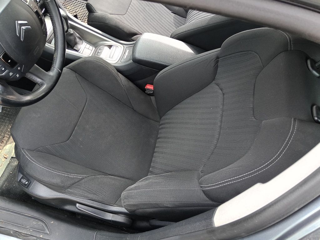 Fotele welurowe podgrzewane Citroen C5 x7 III