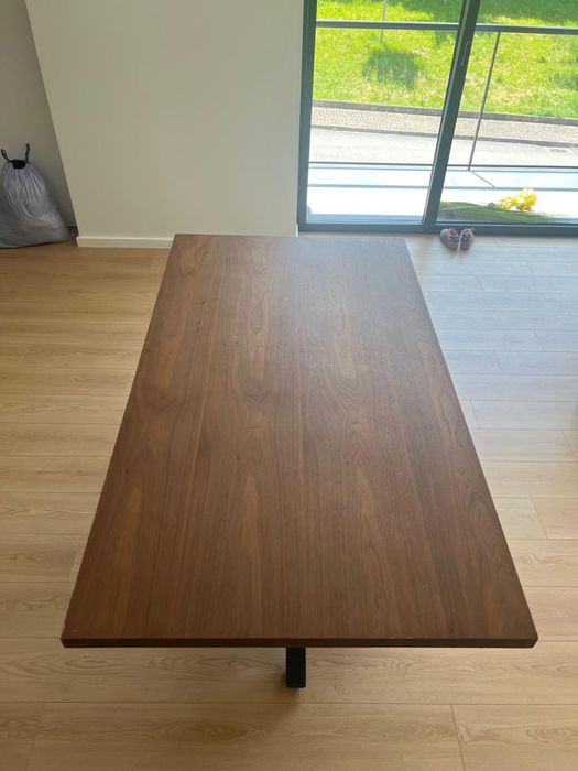 Mesa de jantar usada