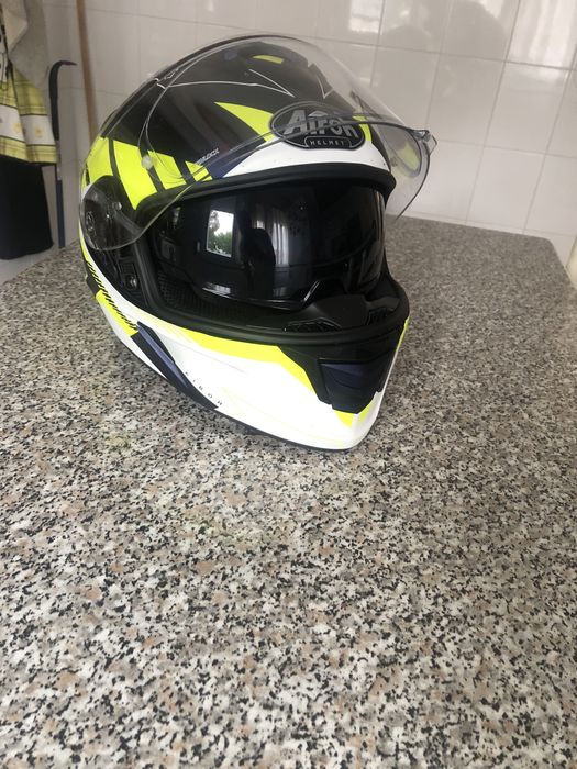 Capacete para moto Airoh