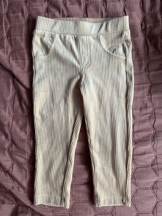 Prawie nowe beżowe spodnie „sztruksy” rozm.92