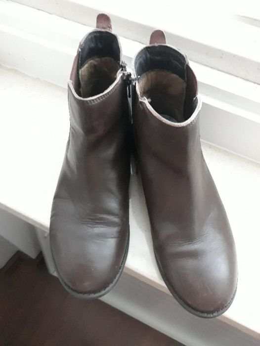 Botins em pele para menina tamanho 35