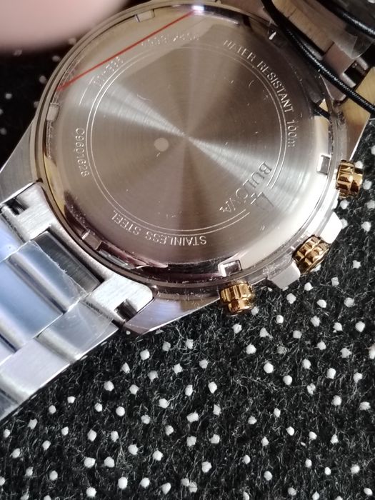 Часы наручные Bulova.