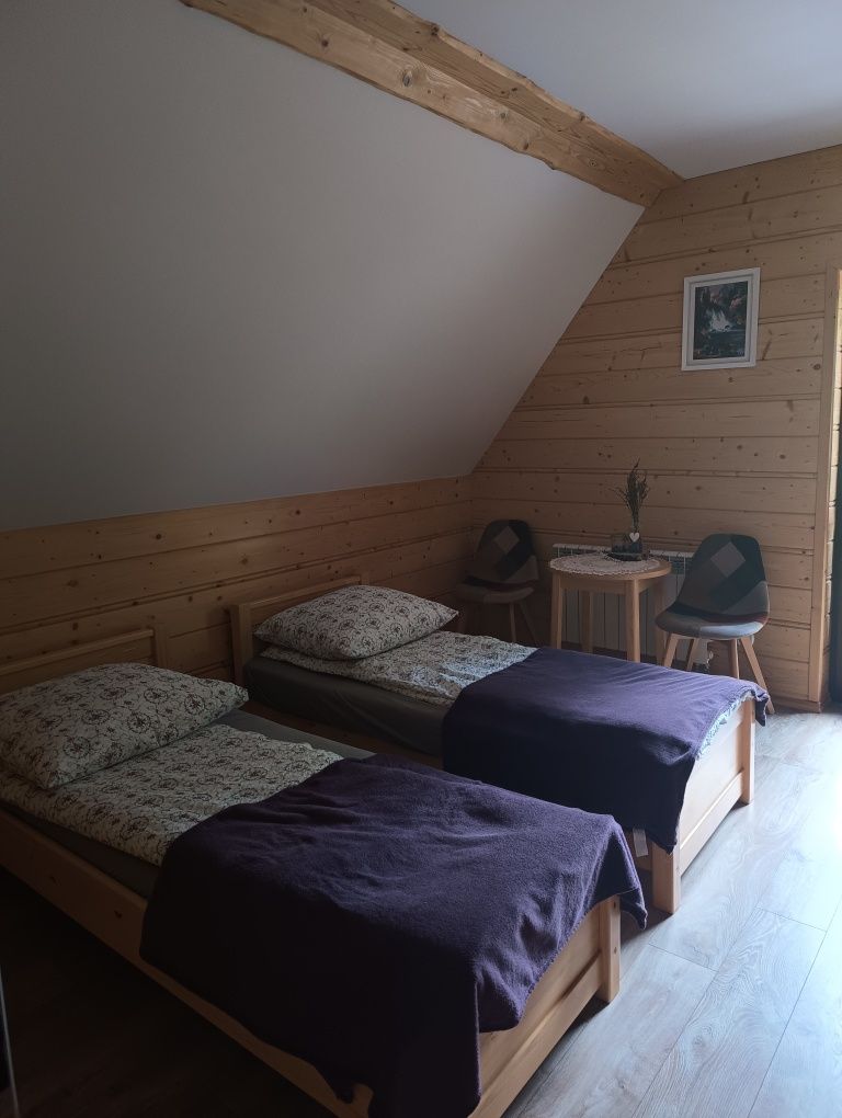 Całoroczny domek do wynajęcia z jacuzzi