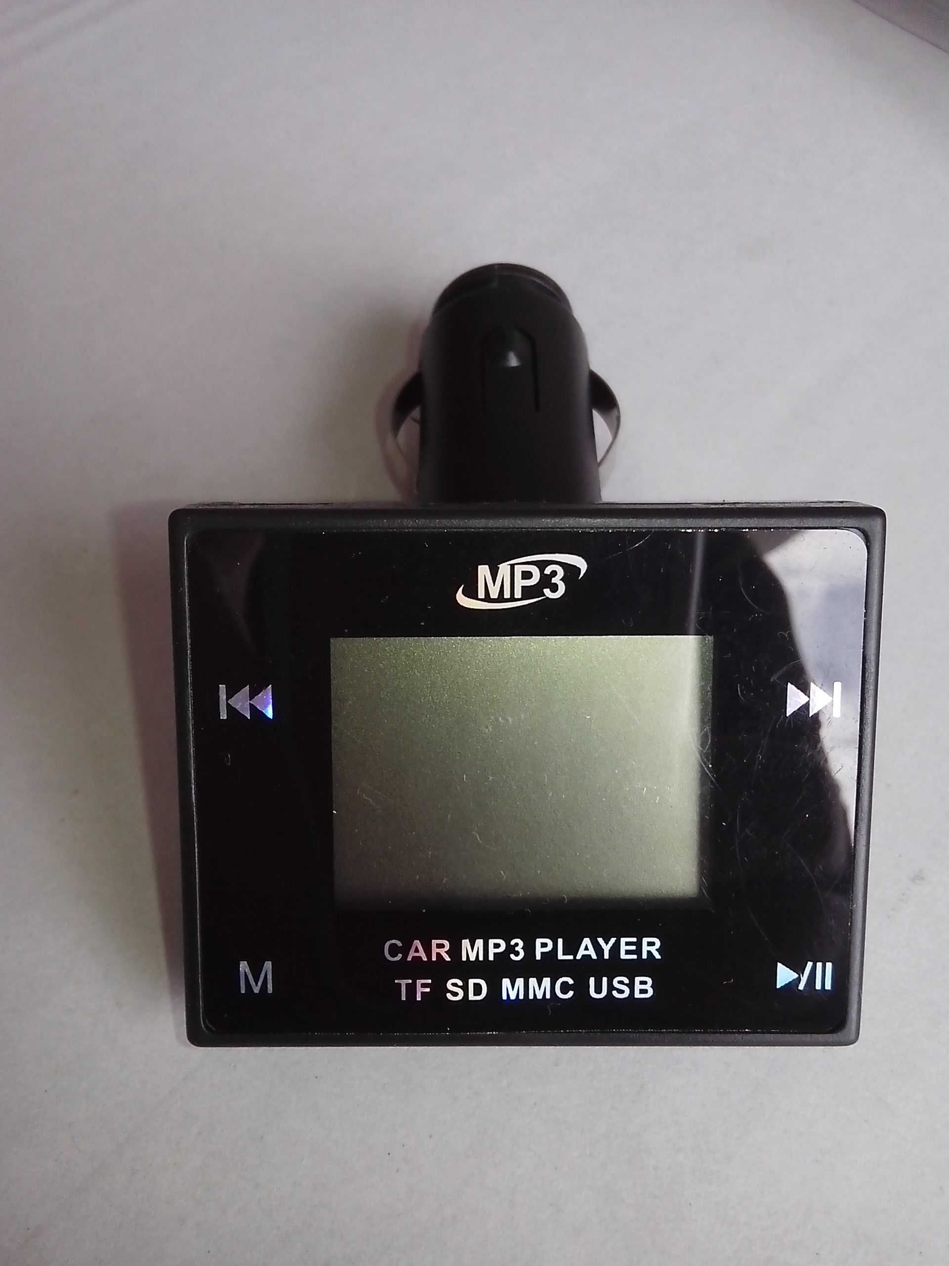 Leitor/Transmissor de MP3 para carro