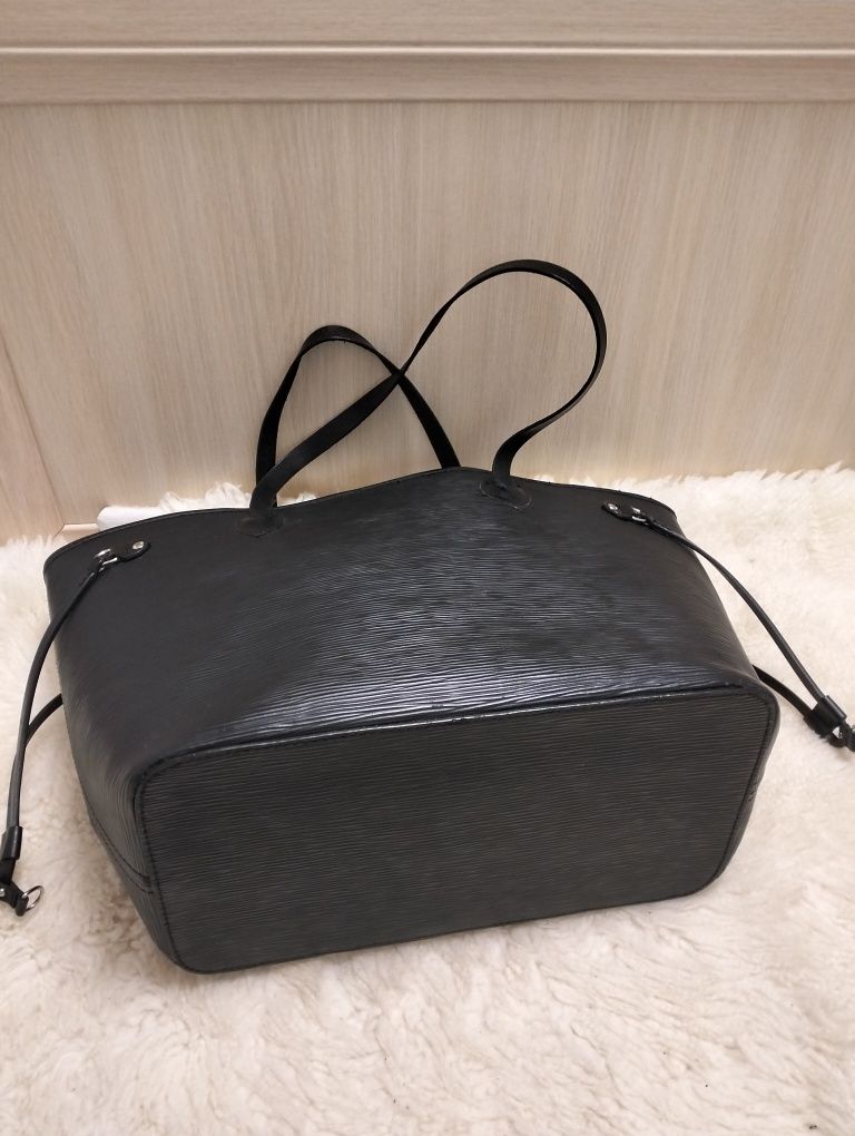 Сумка Louis Vuitton