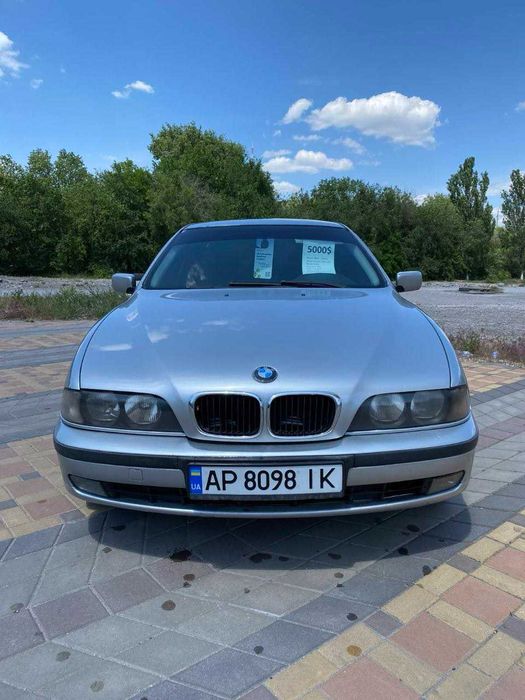 Продам машину BMW 5 Series 1998