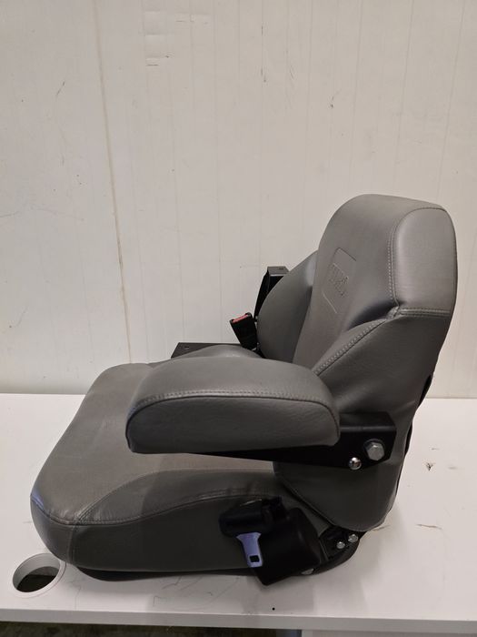 Fotel operatora Pneumatyczny TORO *