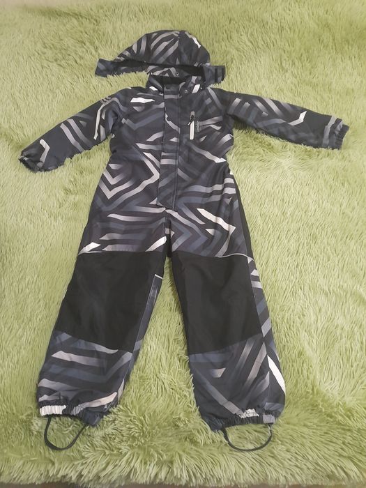 Продам детский комбинезон 116 см Lassietec