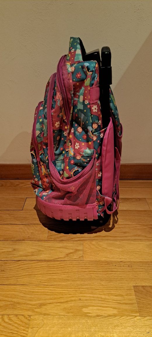 Mochila totto com rodas