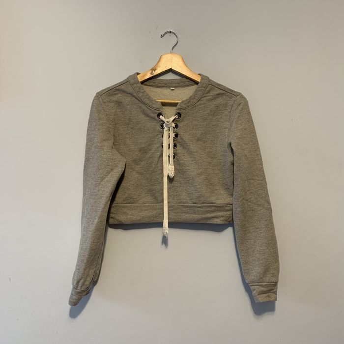 Krótka bluza z wiązaniem 36 S