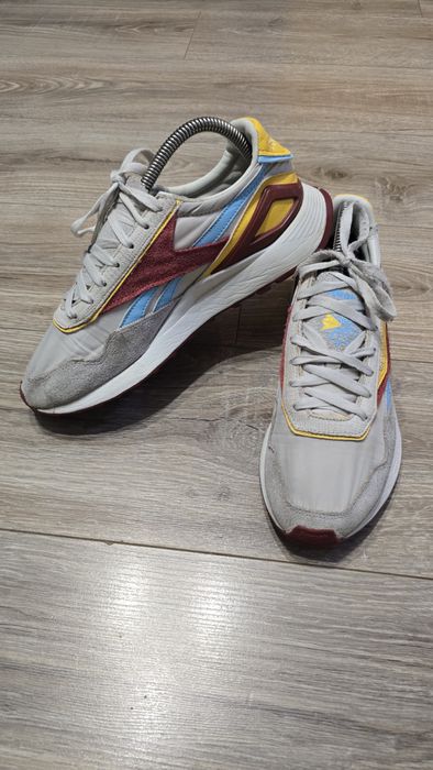 Продам кросівки Reebok CL Legacy AZ