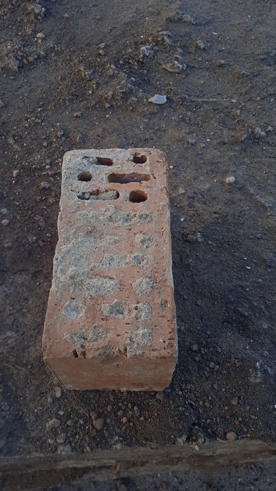 Продається цегла ,блок цегляний,шифер,плити дорожні .ПКЖ.пустотілі