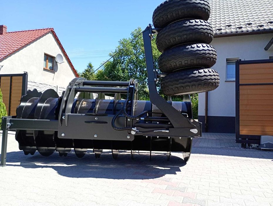 Wał Pryzmowy MT2 z dociskiem- Metal techniak