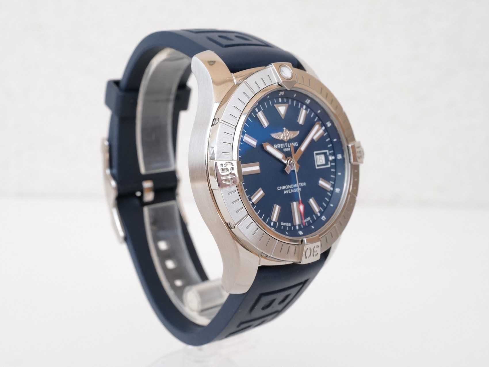 Breitling Avenger Automatic 43 Blue Dial