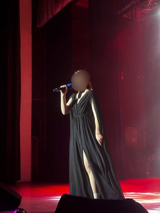 Випускне плаття чорне