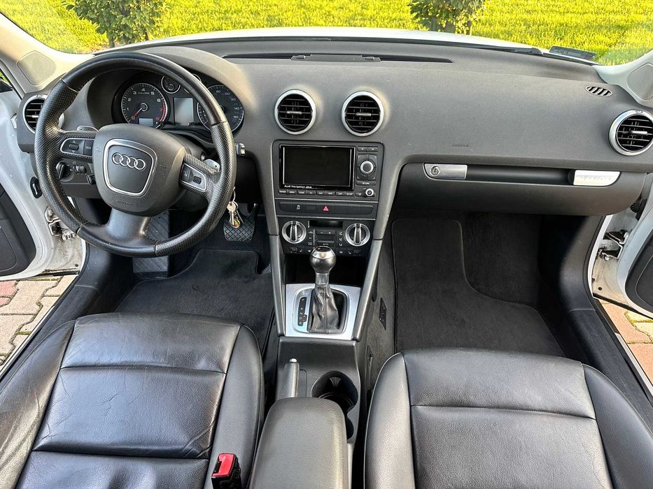 Audi A3 2.0 Turbo 8P S-line Quattro Bose 2012 Białe czarne skóry 4x4