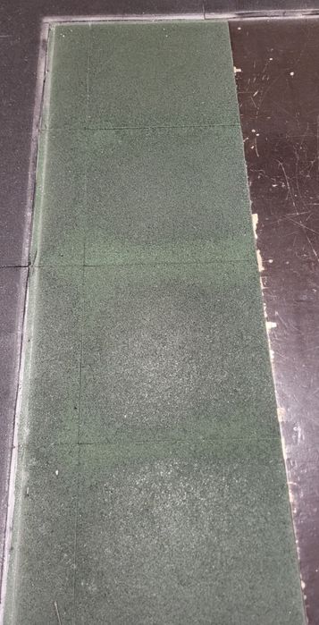 Gumy 4 cm grube 50 na 50 cm