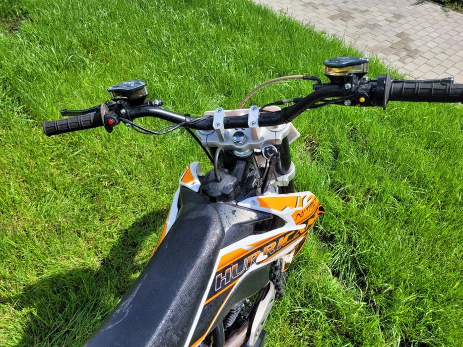 Cross 250 16/19 cali. Średnia rama dla 140-160cm