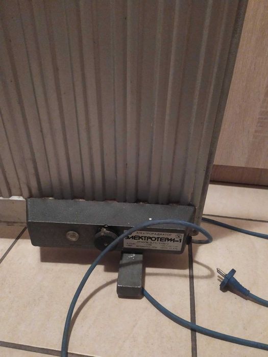 Grzejnik elektryczny - panelowy