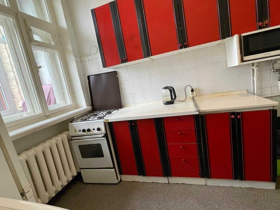 100 метров от метро Площадь Украинских Героев  Хостел Киев